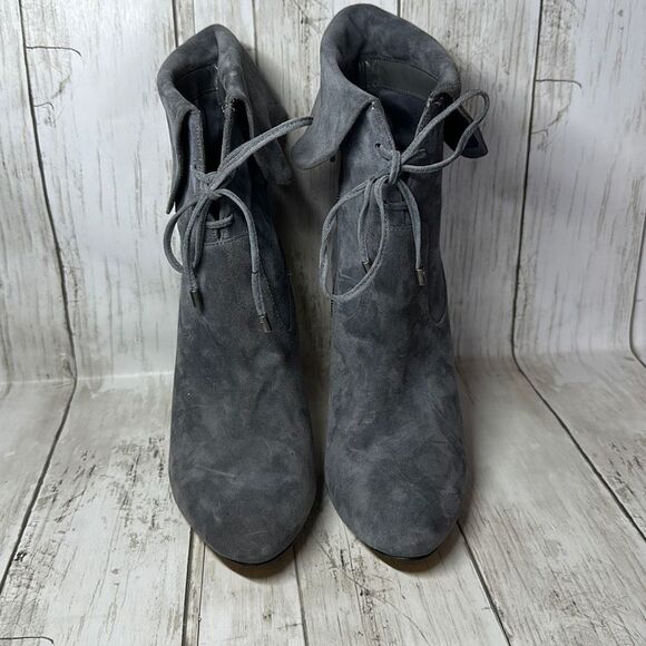 Guess Gray Suede Tie up Ankle Booties size 7.5 Side Zip Pointy Toe - Picture 2 of 9